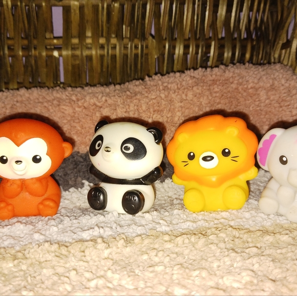 Soft little zoo animals - Picture 2 of 3